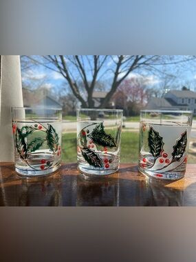 Vintage Set of 3 Culver Frosted/Gold Holly Leaf Double Old Fashioned Glasses